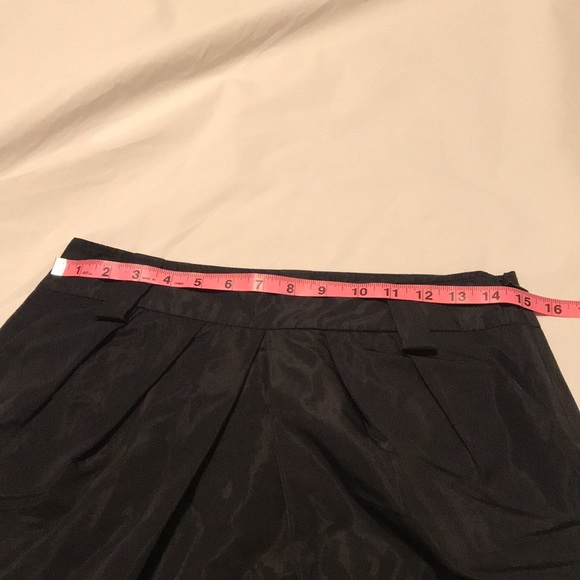 BCBGeneration Black Structured Mini Skirt With Pockets Women’s Size 4 - Picture 8 of 9